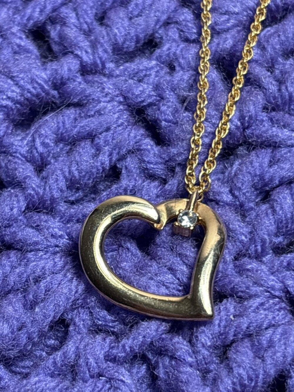 Vintage Goldtone Heart Pendant Necklace Clear Rhinestone 20 inches
